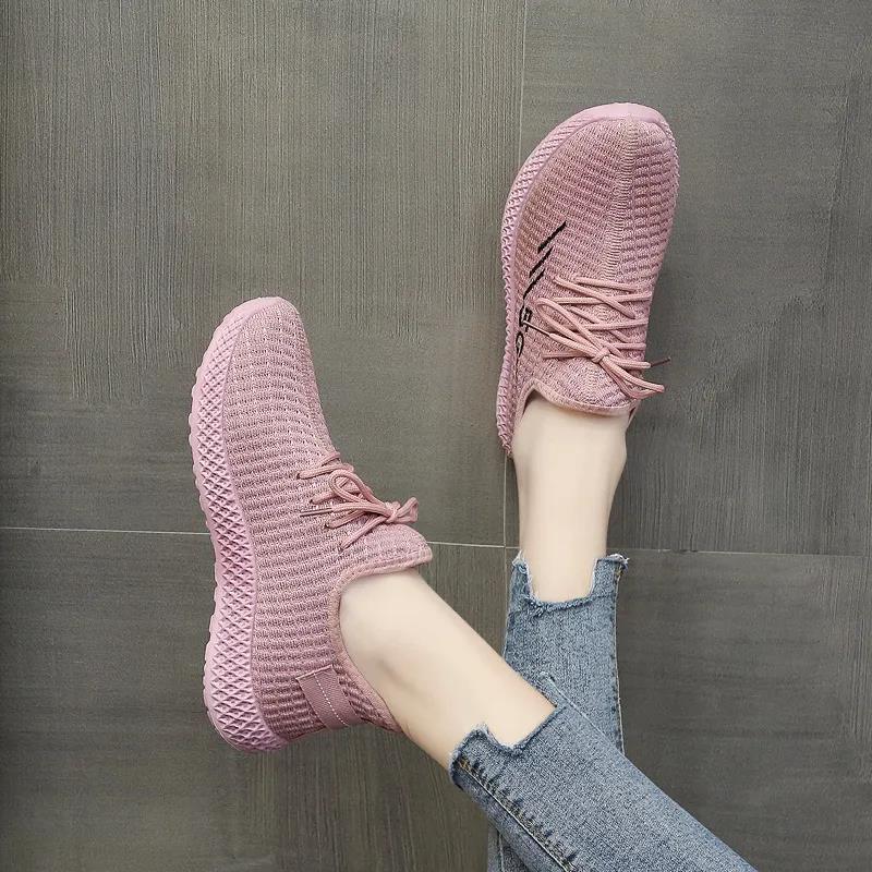 Fashionable running shoes with soft soles trendy fly woven mesh Korean version casual sports single shoes