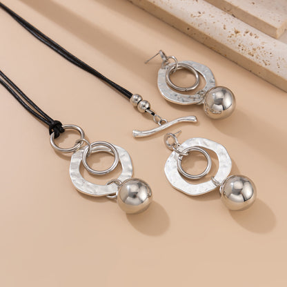 Ins Wind Circle CCB Leather Wax Thread Necklace Irregular Metallic Clavicle Chain Set